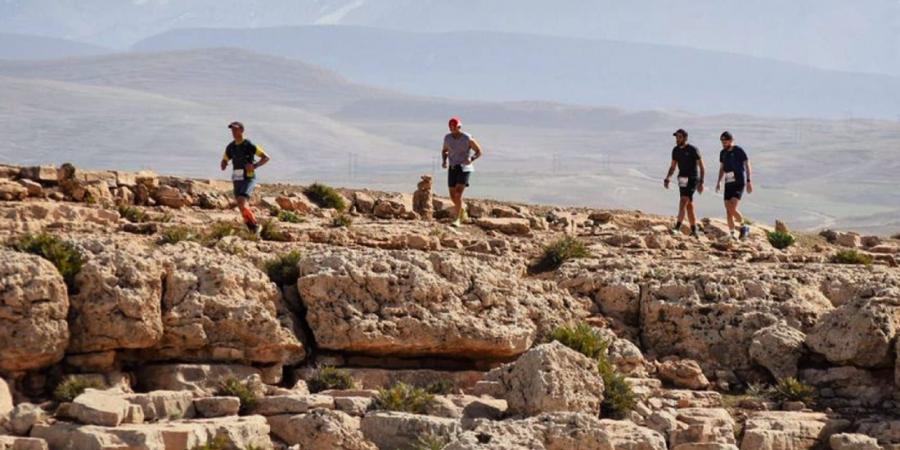 لحاق "صحراء أغافاي" يجمع عشاق الجري والدراجات في 5 سباقات - الخليج الان