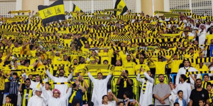 رغبة في عرقلة الهلال.. اتحاديون يتمنون «الكلاسيكو» أهلاويّا - الخليج الان