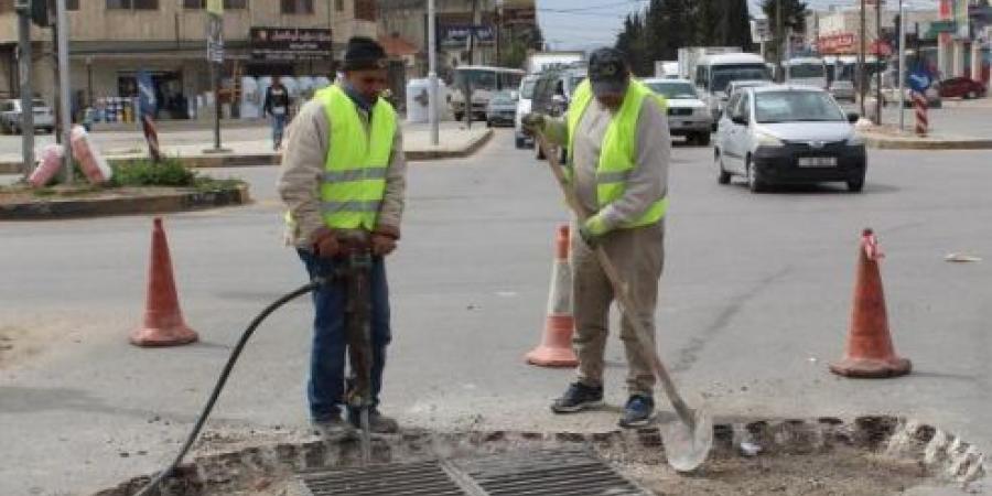 40 ألف دينار لرفع أغطية المناهل والجريلات في إربد - الخليج الان