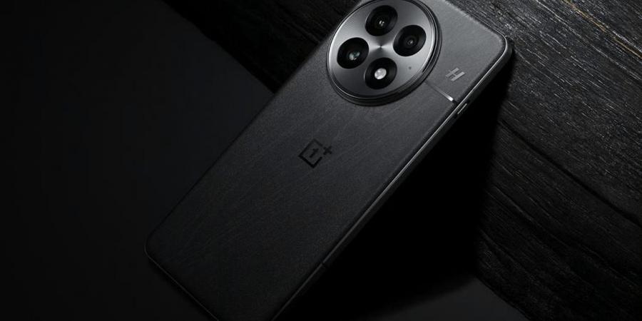 صور رسمية تؤكد تصميم هاتف OnePlus 13 المرتقب - الخليج الان