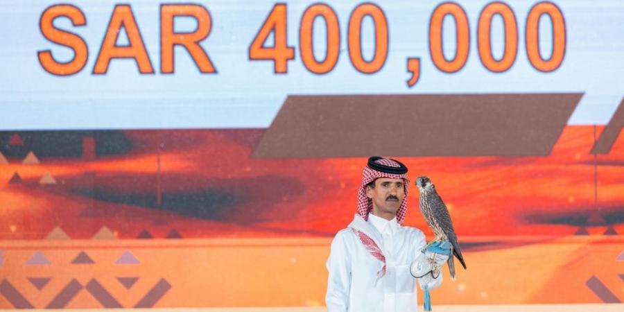 مزاد نادي الصقور السعودي 2024 يشهد بيع 5 صقور في الليلة التاسعة - الخليج الان