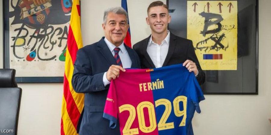 برشلونة يحصن لوبيز بـ 500 مليون - الخليج الان