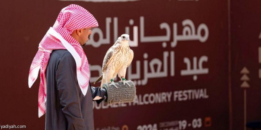 مهرجان الصقور.. المحترفون المحليون يتنافسون في 6 أشواط - الخليج الان