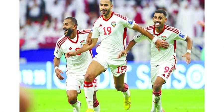 الظنحاني إلى المنتقدين: لاعبو المنتخب بشر ولديهم مشاعر - الخليج الان