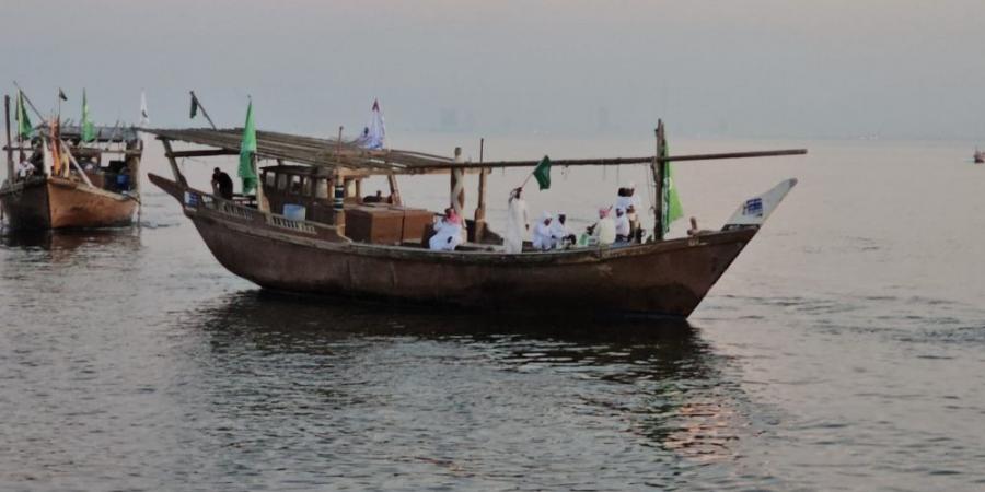 ”أهلاً بالعالم“.. عروضٌ بحرية تُبهر زوار القطيف احتفالاً بكأس العالم - الخليج الان