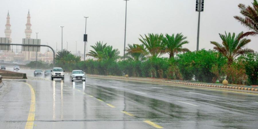 أمطار على عرعر وطريف بالحدود الشمالية - الخليج الان