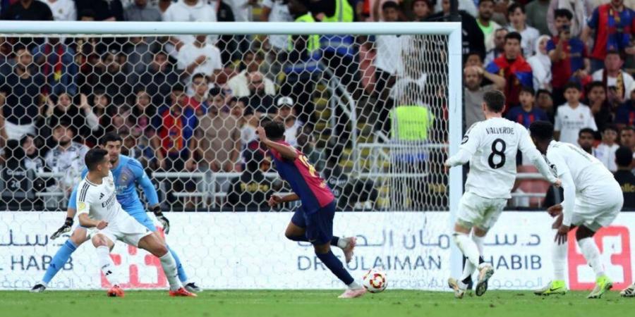 لحظة طرد حارس برشلونة أمام ريال مدريد.. فيديو :Belgoal.com موقع