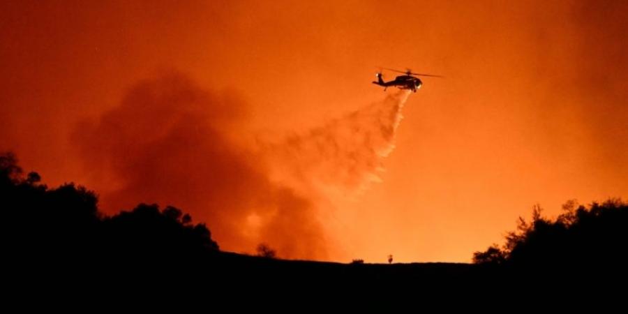 خشية اتساع الحرائق.. تحذيرات لـ85 ألف شخص بالإجلاء من لوس أنجلوس - الخليج الان