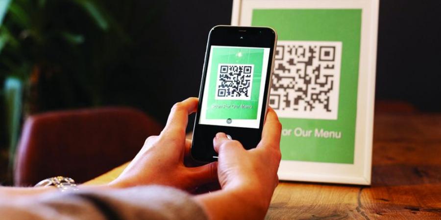 الـ «QR» المزيفة فخ جديد يتربص بالمتسوقين لسرقة البيانات الحساسة - الخليج الان