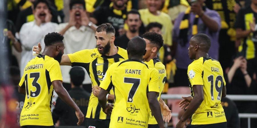 الذكاء الاصطناعي يتوقع الفائز لمباراة الاتحاد ضد الرائد بالجولة 15 في الدوري السعودي :Belgoal.com موقع