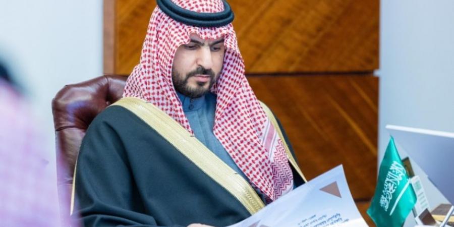 أمير الشرقية يترأس اجتماع "رضا المستفيدين" ويثمن جهود العاملين بالمشروع - الخليج الان