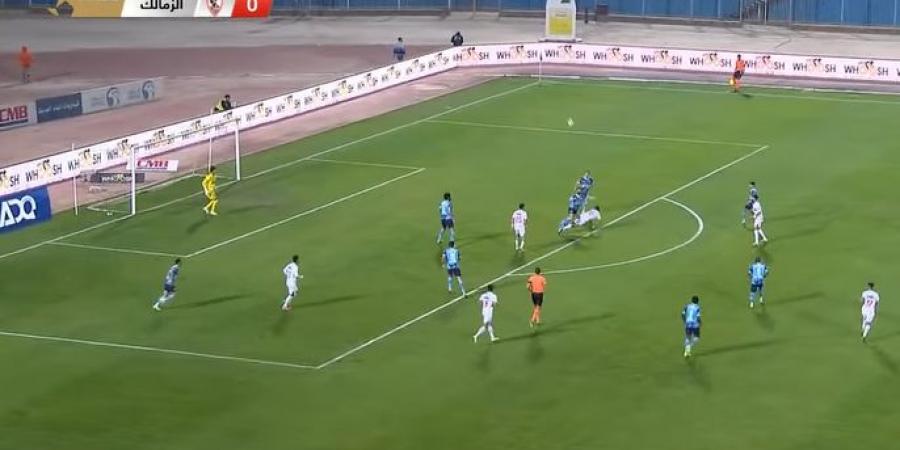 منتصف الشوط الأول.. سيطرة متبادلة والتعادل السلبي يحكم مباراة الزمالك وبيراميدز في الدوري المصري الممتاز - الخليج الان