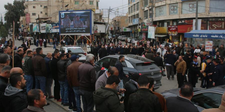 وقفة احتجاجية حاشدة في الزرقاء - الخليج الان