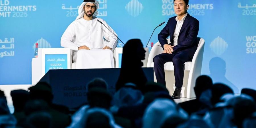 الرئيس التنفيذي لـ "BAIDU"، روبن لي: التطوّر التكنولوجي فائق السرعة من أكثر تحديات الذكاء الاصطناعي - الخليج الان