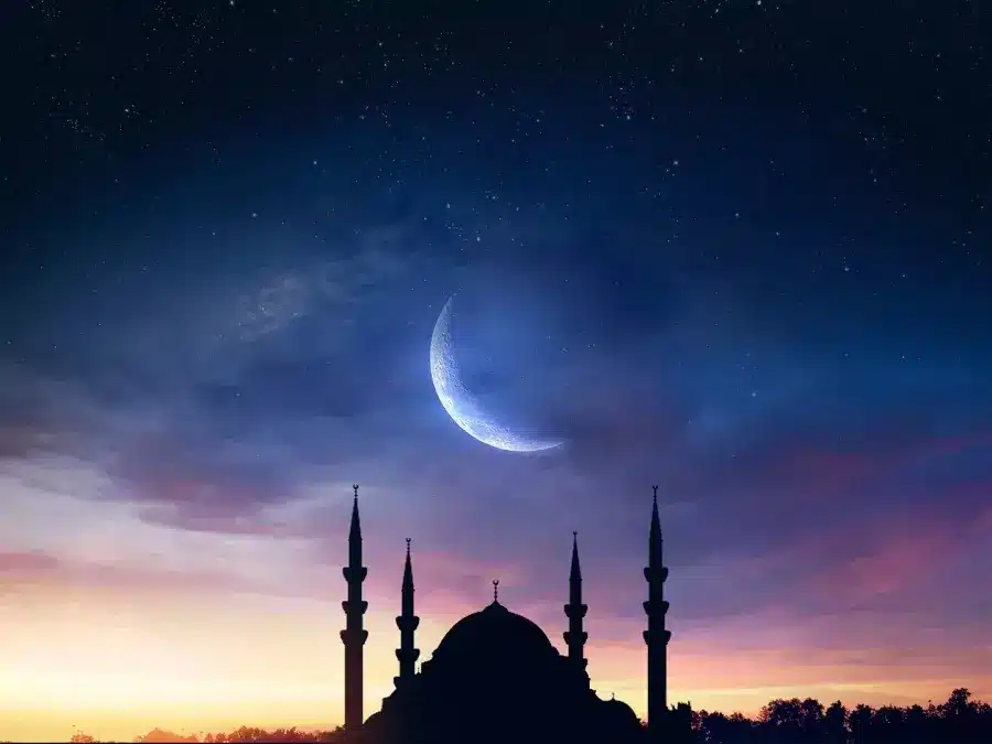 إمساكية شهر رمضان 2025 – موعد أول أيام الصيام وجدول الصلاة والسحور