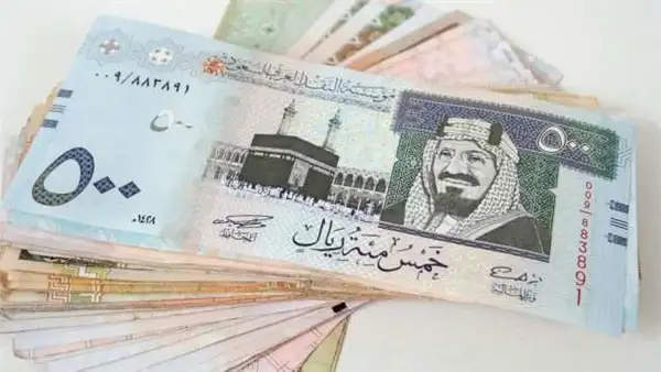 كيف سيتأثر سعر صرف الريال السعودي بعد إطلاق الرمز الجديد للعملة؟