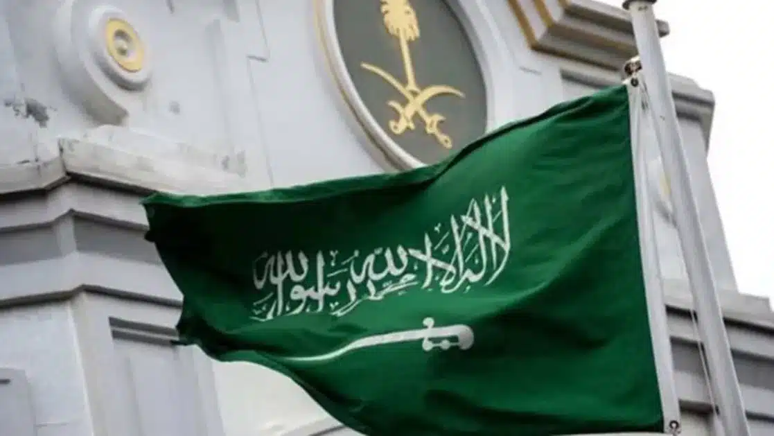 نقل الكفالة في النظام الجديد 2025 بالسعودية: الشروط والخطوات بالتفصيل