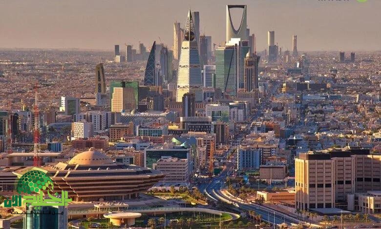 السعودية تطلق تأشيرة سياحية مجانية عند الوصول لمواطني 60 دولة - كل ما تحتاج معرفته