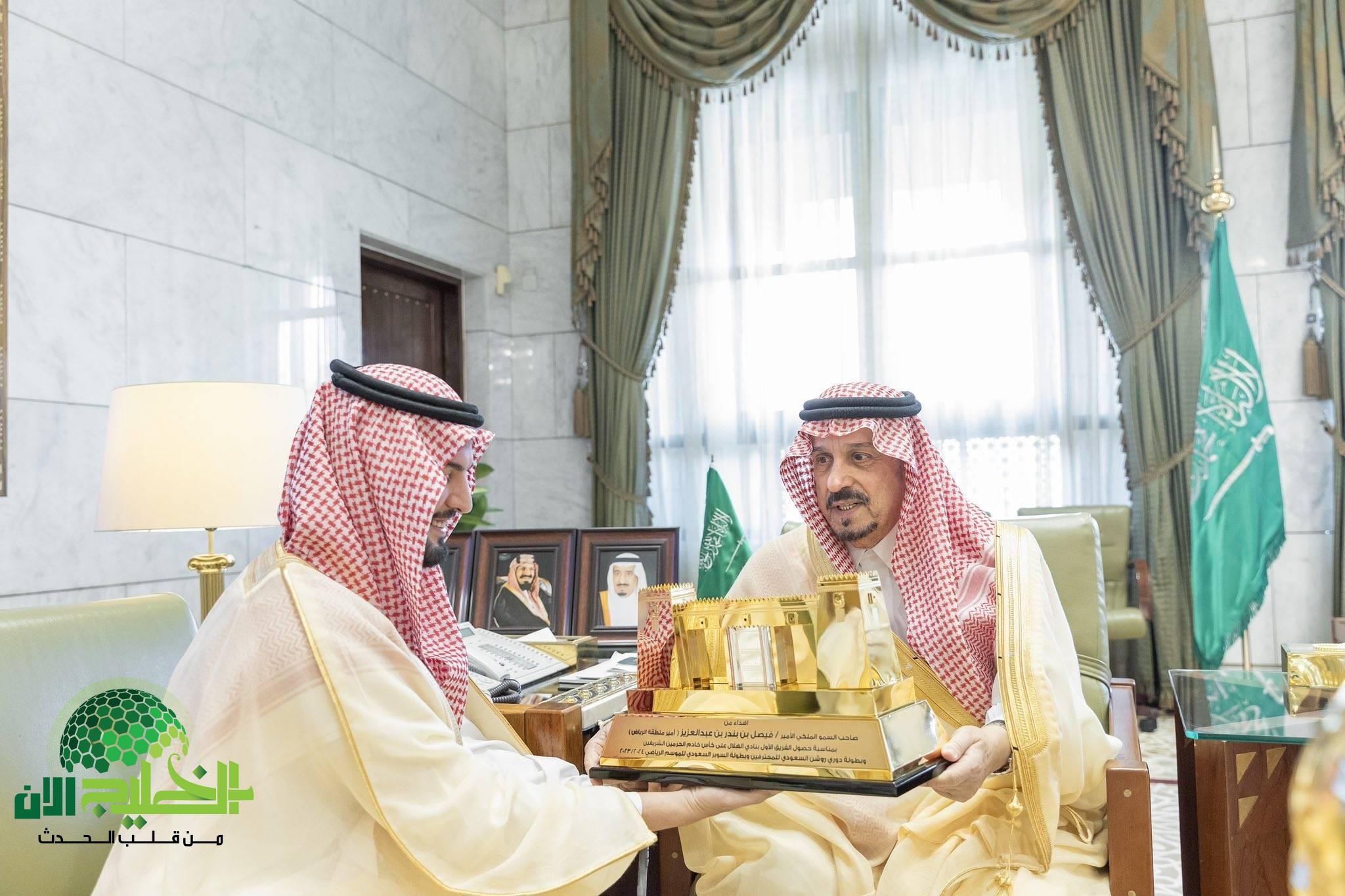 أمير سعودي ورئيس نادي سابق يتكفلان بتذاكر جماهير النصر في موقف إنساني نادر