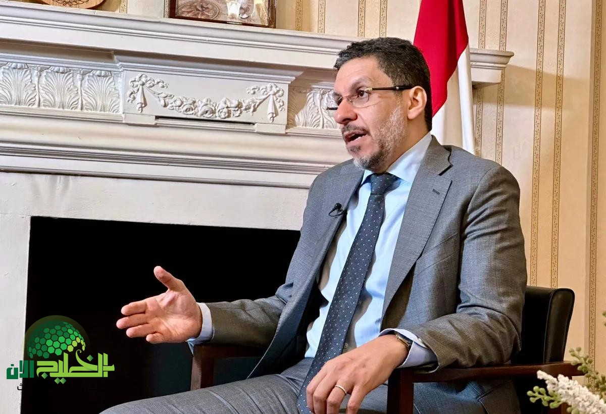 استقالة مفاجئة لرئيس الوزراء اليمني أحمد بن مبارك تثير تساؤلات حول مستقبل الحكومة