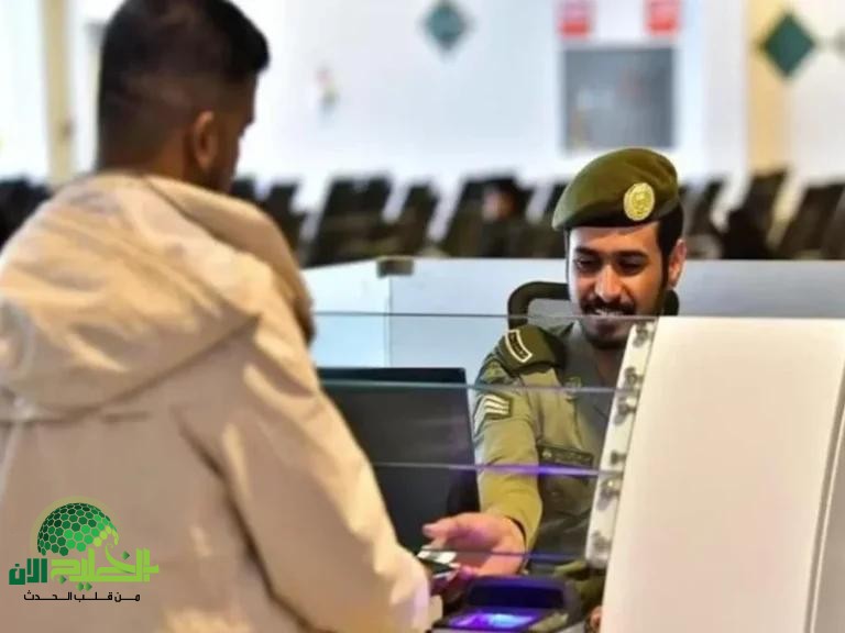 ثورة في سوق العمل السعودي.. تأشيرة العمل بدون كفيل تفتح آفاقًا جديدة للوافدين