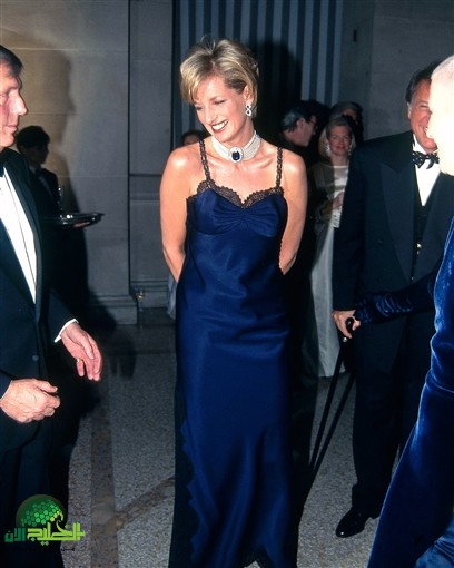 جورجينا رودريجيز تخطف الأنظار في أول ظهور لها بحفل Met Gala بفستان مستوحى..... من الأميرة ديانا