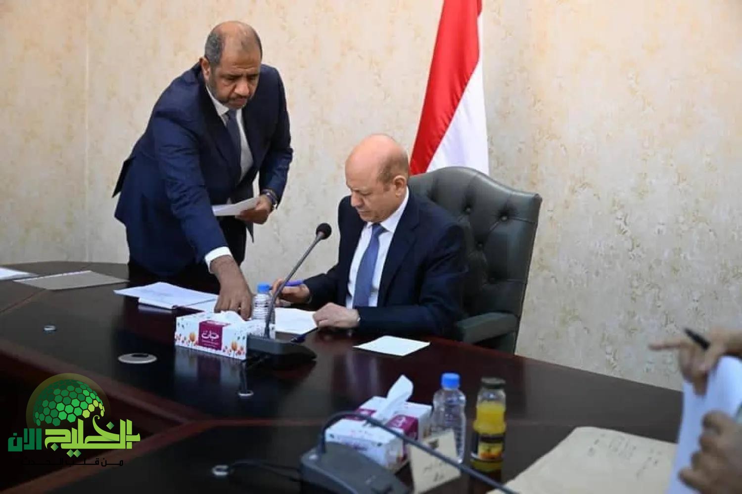 زيادة غير مسبوقة.. اليمن تطلق حزمة تحسينات لمعاشات المواطنين بنسبة 15%
