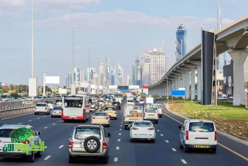 قانون المرور الإماراتي الجديد 2025.. عقوبات صارمة تصل إلى 100 ألف درهم وسحب الرخصة